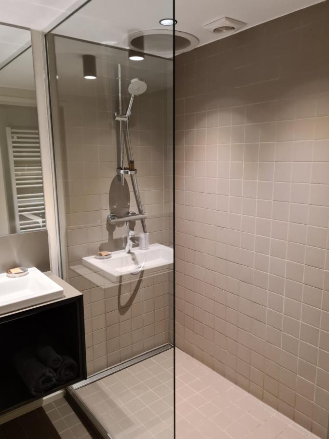 B&B A Cote Du Cinquantenaire Etterbeek Exteriör bild